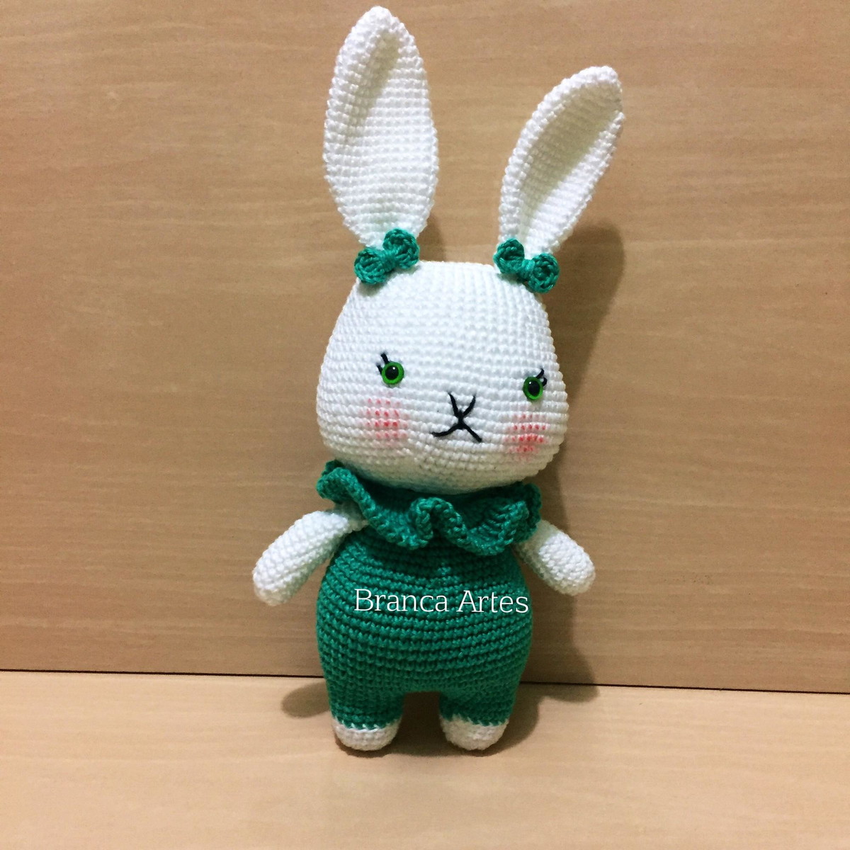 Coelhinha Beca Amigurumi